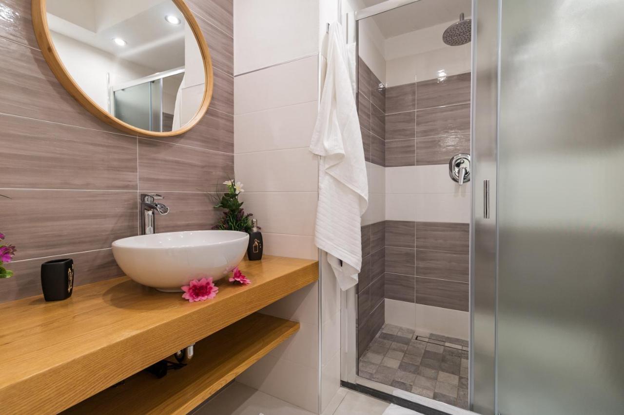 Purple Flower Suite Apartment Cala Gonone Dış mekan fotoğraf