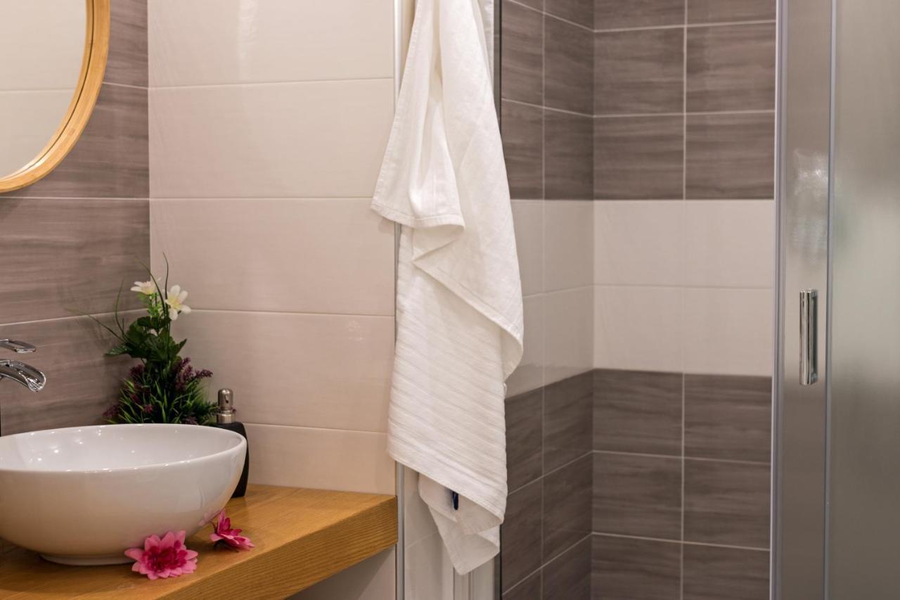 Purple Flower Suite Apartment Cala Gonone Dış mekan fotoğraf